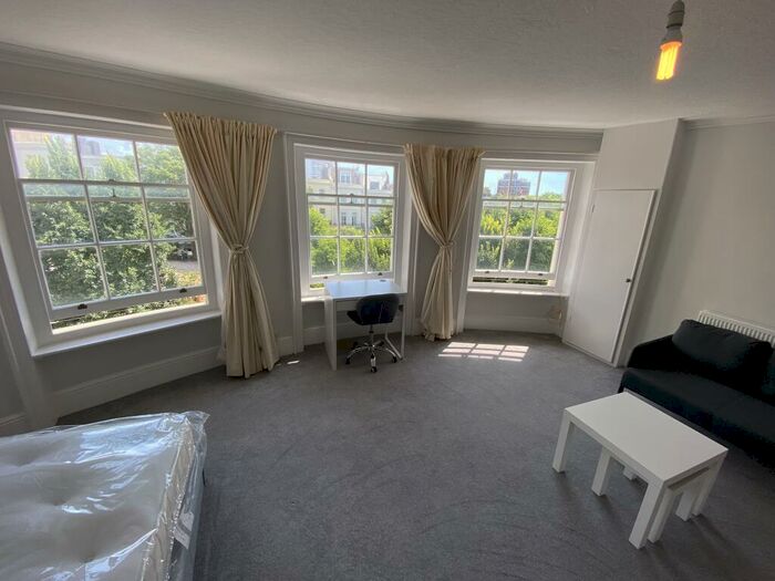 Studio To Rent In Norfolk Square, Brighton, BN1