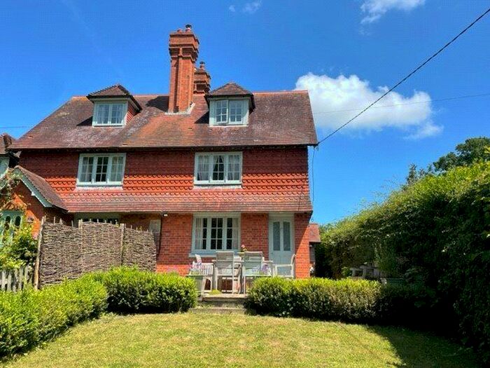 3 Bedroom Semi-Detached House For Sale In Lamberhurst Down, Lamberhurst, Tunbridge Wells, Kent, TN3