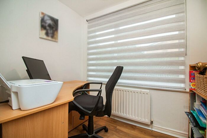 5 Bedroom Detached House For Sale In Juniper Walk, Newcastle Upon Tyne, NE5