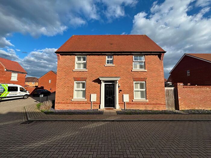 3 Bedroom Semi-Detached House For Sale In Staplehurst, Kent, TN12