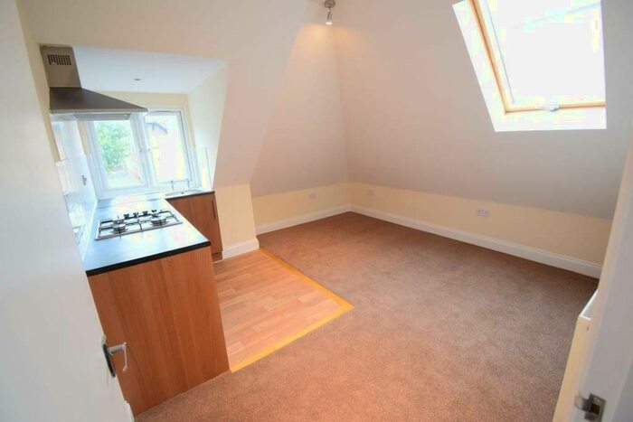 1 Bedroom Flat To Rent In Southwark Park Road, London, SE16