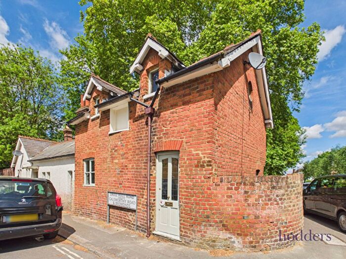 Studio To Rent In Drill Hall Road, Chertsey, Surrey, KT16