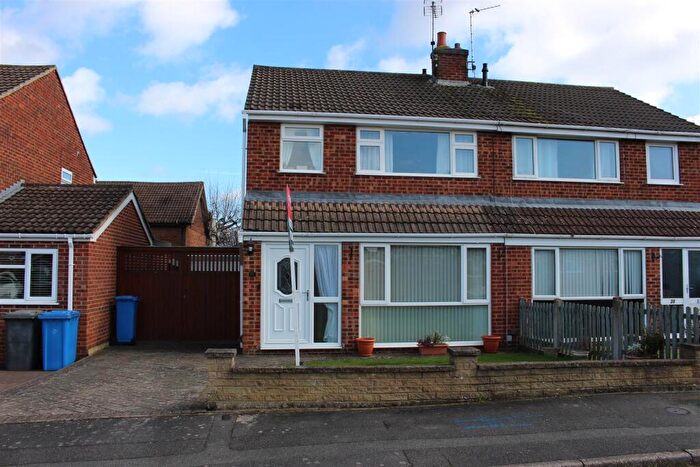 3 Bedroom Semi Detached House For Sale In Hilton Close, Mickleover, Derby, DE3