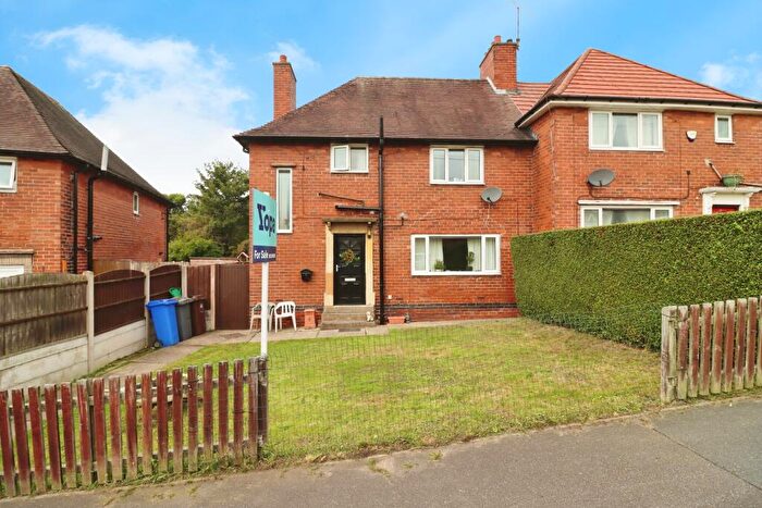 3 Bedroom Semi-Detached House For Sale In Elm Crescent, Sheffield, S20