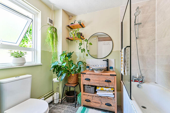 1 Bedroom Flat To Rent In Angel, London, N1
