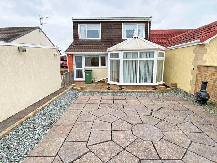 3 Bedroom Semi Detached House For Sale In Julians Close, Gelligaer, Hengoed, CF82