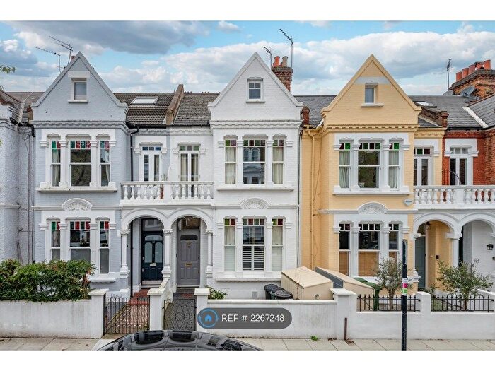 4 Bedroom Terraced House To Rent In Altenburg Gardens, London, SW11