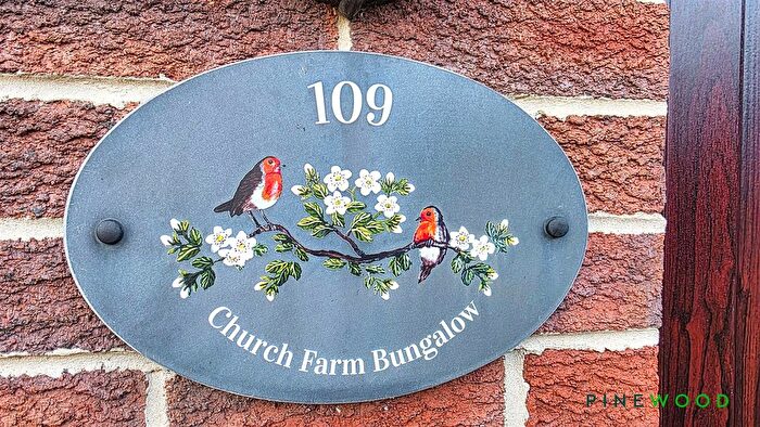 3 Bedroom Detached Bungalow To Rent In Longedge Lane, Wingerworth, Chesterfield, Derbyshire, S42