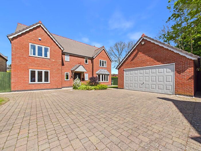5 Bedroom Detached House For Sale In Millwood Gardens, Peterborough, PE3