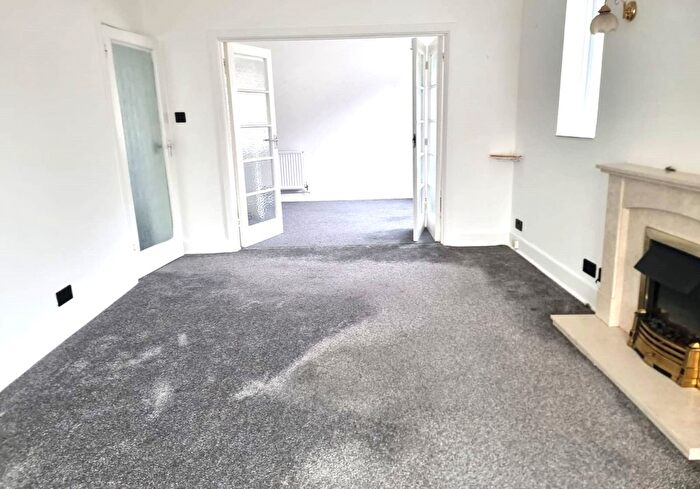 3 Bedroom Detached Bungalow To Rent In Castle Lane West, Bournemouth, BH8