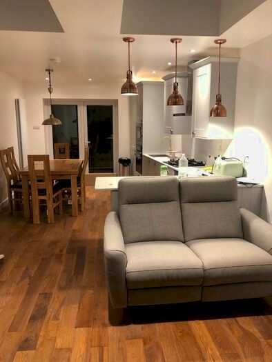 3 Bedroom Semi-Detached House To Rent In Kingsmead Drive, Northolt, UB5