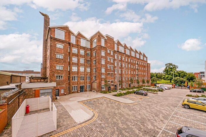 1 Bedroom Apartment For Sale In Spinner Path, New Gorbals, Glasgow City, G5