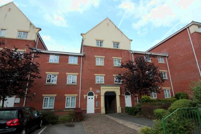 2 Bedroom Flat To Rent In Derby Court, Bury, BL9