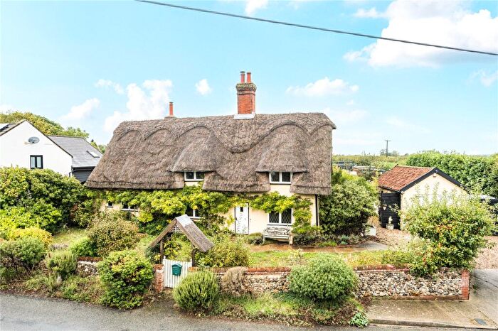 5 Bedroom Detached House For Sale In The Street, Redgrave, Diss, Suffolk, IP22