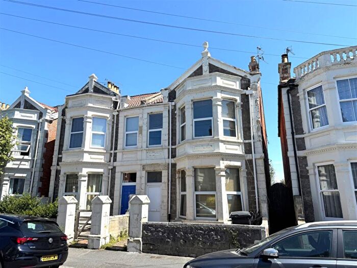 2 Bedroom Flat For Sale In Walliscote Road South, Weston-Super-Mare, BS23