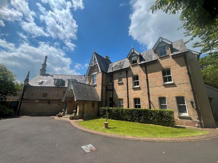 3 Bedroom Flat To Rent In Burton Road, Poole, BH13