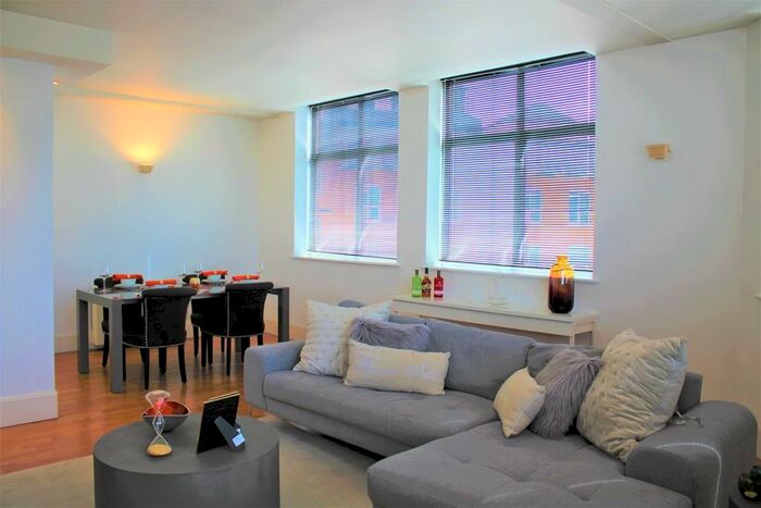 1 Bedroom Apartment To Rent In City Reach, Dingley Road, Clerkenwell, London, EC1V