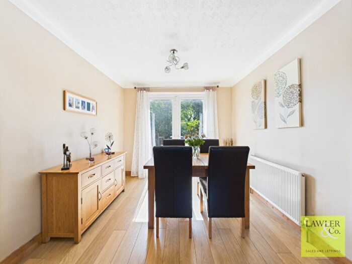 3 Bedroom Semi-Detached House For Sale In Bosden Avenue, Hazel Grove, Stockport, SK7