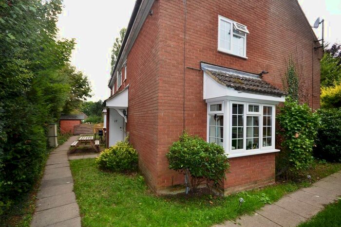 2 Bedroom Property To Rent In The Coltsfoot, Hemel Hempstead, HP1