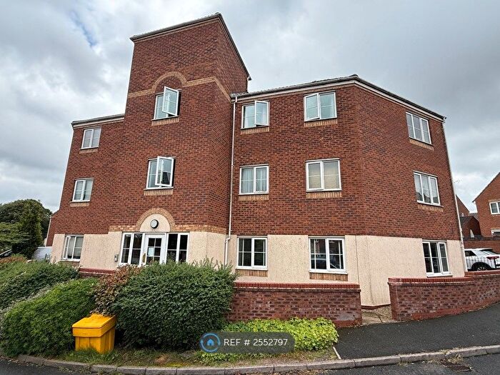 2 Bedroom Maisonette To Rent In St. Johns Close, Burntwood, WS7