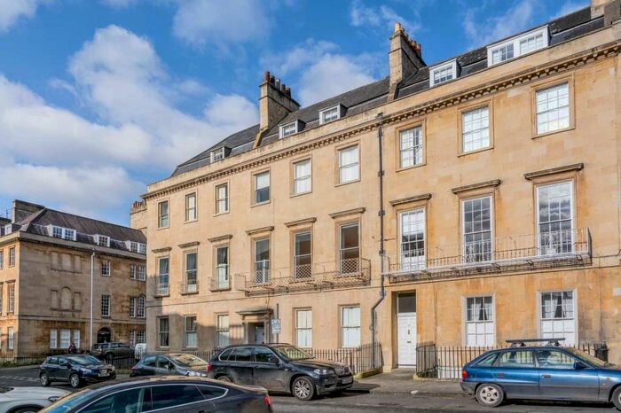 1 Bedroom Apartment To Rent In Bennett Street, BA1