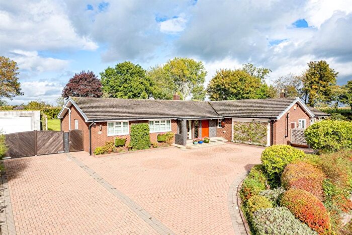 3 Bedroom Detached Bungalow To Rent In Green Avenue, Alpraham, Tarporley, CW6