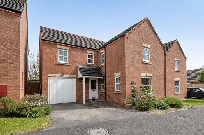 4 Bedroom Detached House For Sale In Bremridge Close, Barford, Warwick, CV35