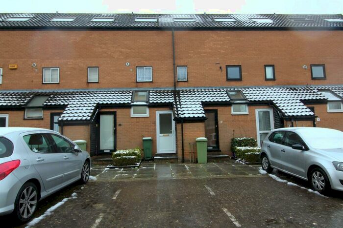 1 Bedroom House To Rent In North Thirteenth Street, Milton Keynes, MK9