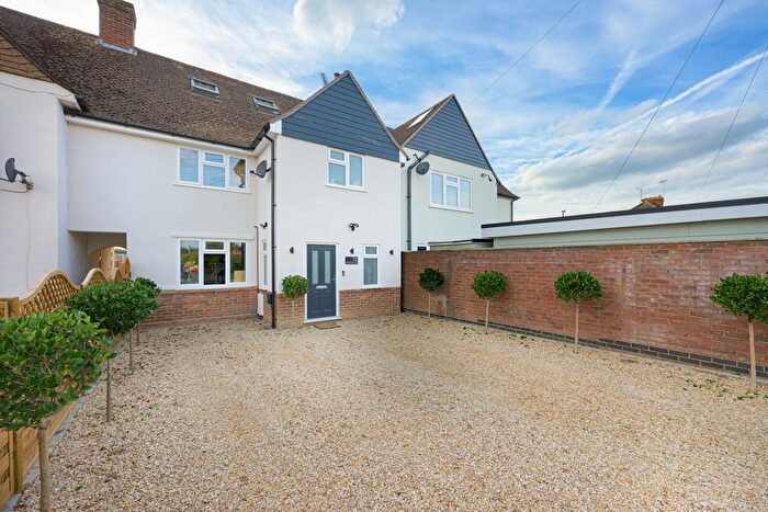 4 Bedroom Terraced House For Sale In Newtown Road, Marlow, SL7