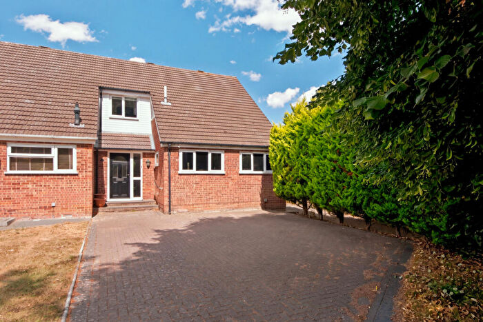 3 Bedroom Semi-Detached House For Sale In Pynchbek, Bishop's Stortford, Hertfordshire, CM23