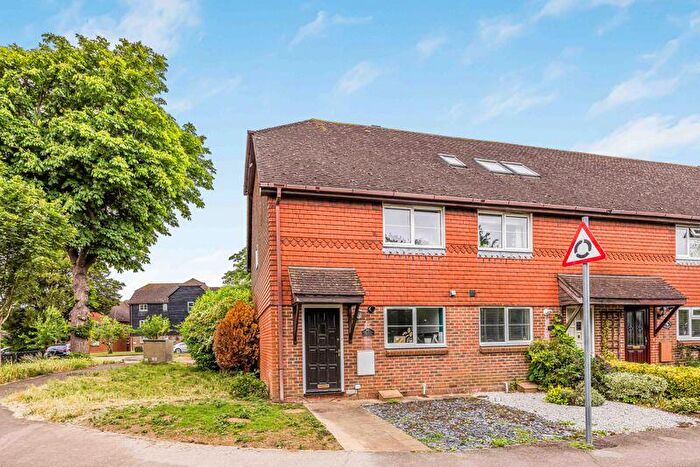 3 Bedroom End Of Terrace House For Sale In Old Bridge Road, Bosham, PO18