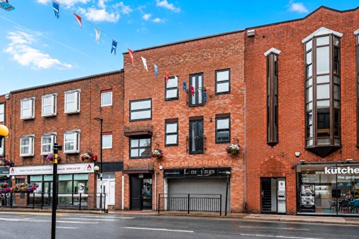 2 Bedroom Flat For Sale In Regents House, Oxford Street, (Allocated Parking), Buckinghamshire, HP11