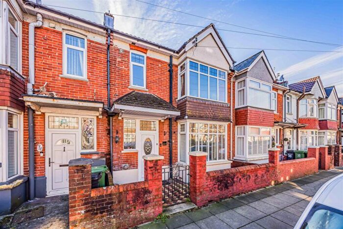 5 Bedroom Terraced House For Sale In Hewett Road, Portsmouth, PO2