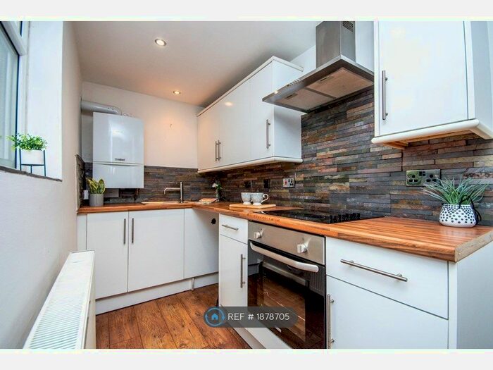 1 Bedroom Terraced House To Rent In Wellington Terrace, Rossendale, BB4