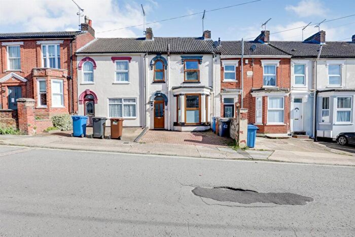 3 Bedroom Terraced House For Sale In Palmerston Road, Ipswich, IP4