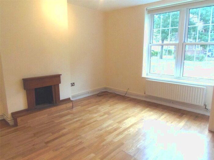 2 Bedroom Flat To Rent In Thames Street, London, SE10