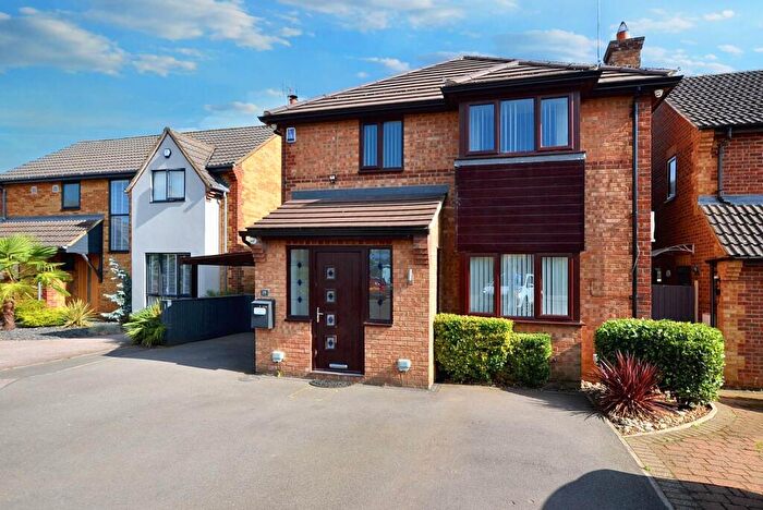 4 Bedroom Detached House To Rent In Lockwood Close, Kingsthorpe, Northampton, NN2