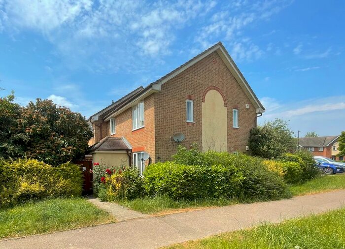 1 Bedroom Property To Rent In Billinton Drive, Maidenbower, Crawley, RH10