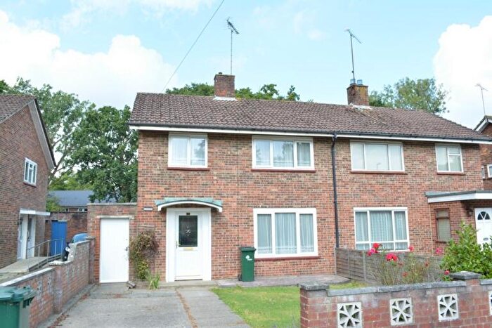 3 Bedroom Semi-Detached House To Rent In Warren Drive, Ifield, RH11