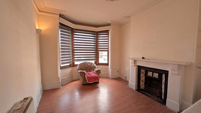 5 Bedroom Property To Rent In Derby Road, Nottingham, NG1