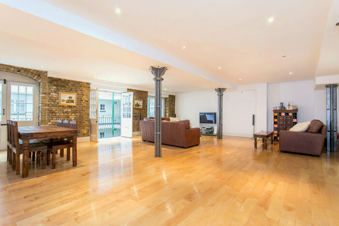 2 Bedroom Apartment To Rent In Dundee Court, Wapping High Street, London, E1W