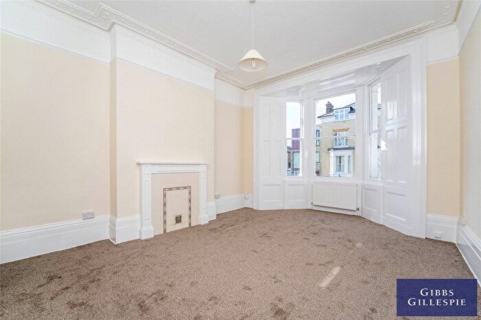 1 Bedroom Flat To Rent In Richmond Road, London, W5
