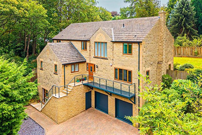 4 Bedroom Detached House For Sale In Carr Bank Lane, Fulwood, S11