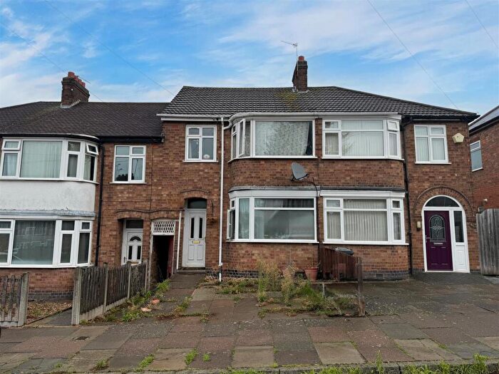 3 Bedroom Terraced House For Sale In Cheshire Road, Leicester, LE2