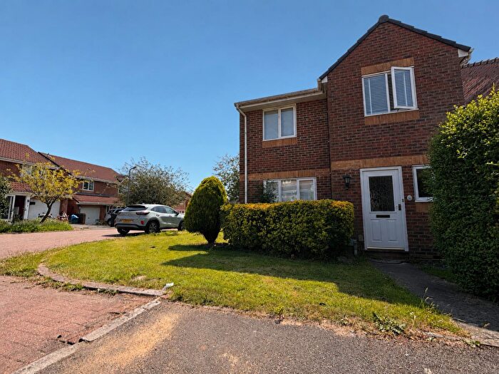3 Bedroom House To Rent In Barkleys Hill, Stapleton, Bristol, BS16