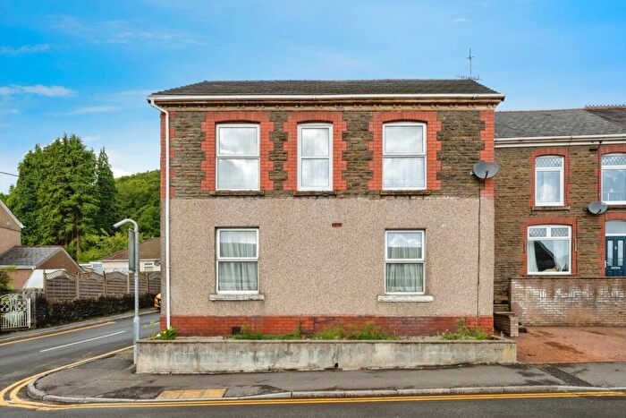 4 Bedroom Detached House For Sale In Davies Road, Swansea, West Glamorgan, SA8