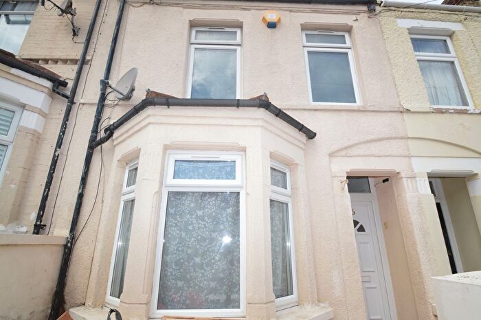 2 Bedroom Terraced House To Rent In Ingledew Road, London, SE18