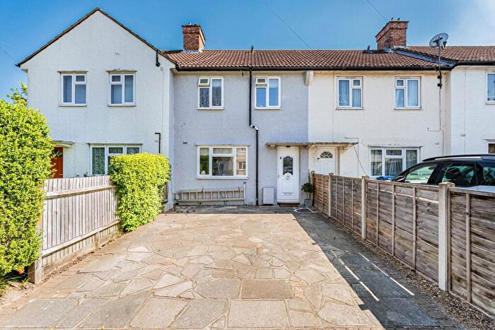 3 Bedroom Terraced House For Sale In Coldharbour Road, Waddon, CR0