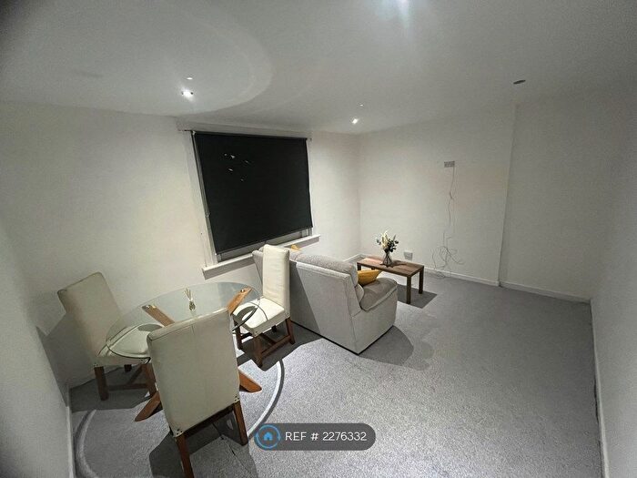 1 Bedroom Flat To Rent In Auckland Street, Glasgow, G22