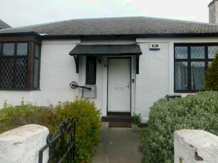 3 Bedroom Bungalow To Rent In , Kilmaurs Road, Edinburgh, EH16